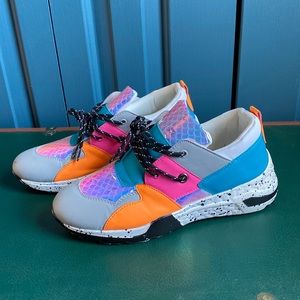 Super cute sneakers!